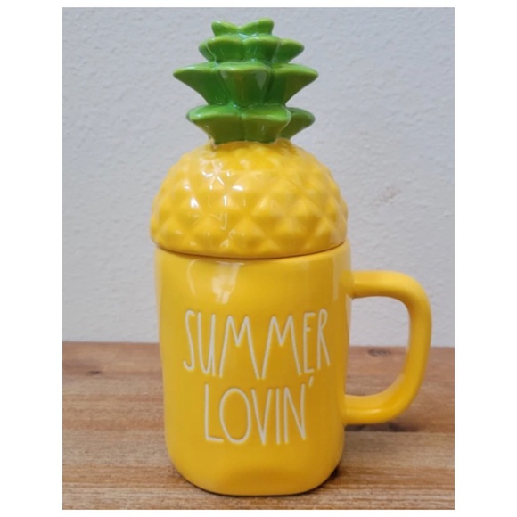 NEW Rae Dunn "Summer Lovin'" Pineapple Topper Mug 🍍 - Picture 1 of 1